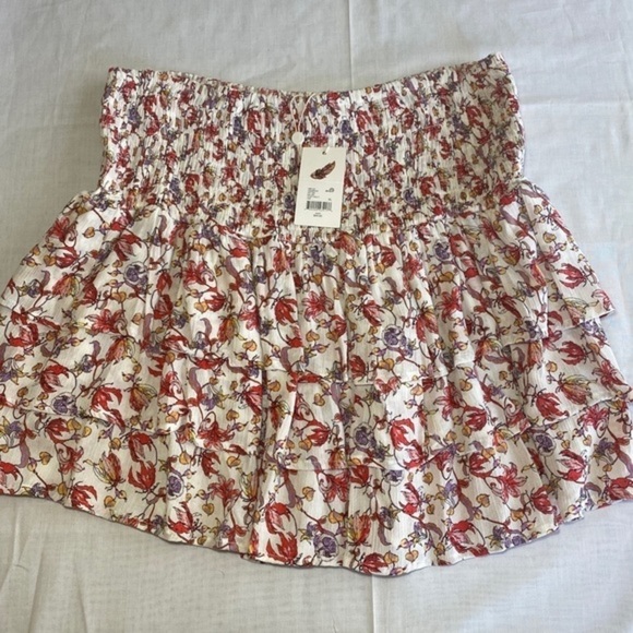 C&v Chelsea &‎ Violet Floral tiered mini skirt size-XL (juniors) - Picture 2 of 5